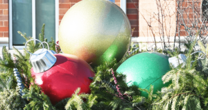 -large outdoor ornaments Greenstreet gardens